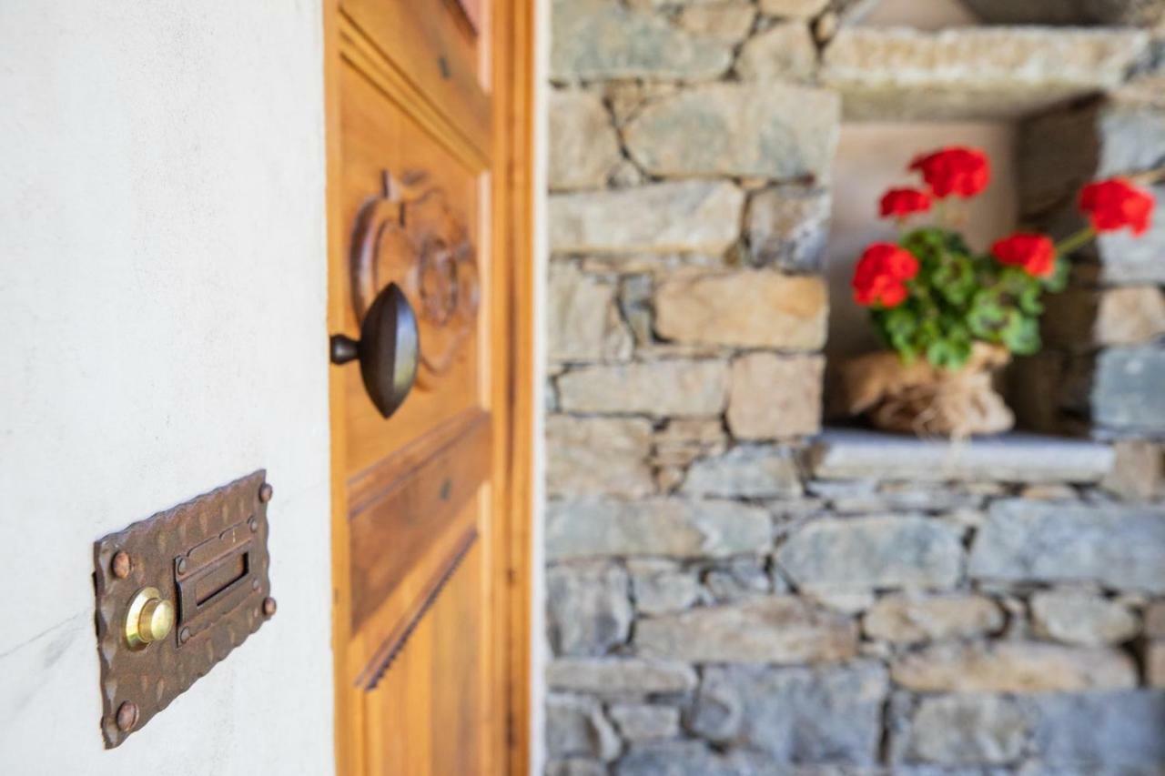Casa Vacanze Petit Haury - Alloggi Ad Uso Turistico Vda Arvier N 0039 E N 0040 - Екстер'єр фото