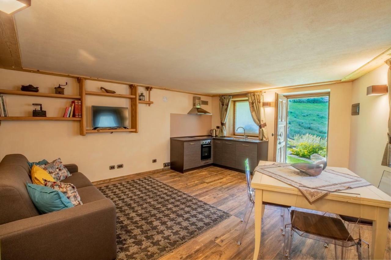Casa Vacanze Petit Haury - Alloggi Ad Uso Turistico Vda Arvier N 0039 E N 0040 - Екстер'єр фото